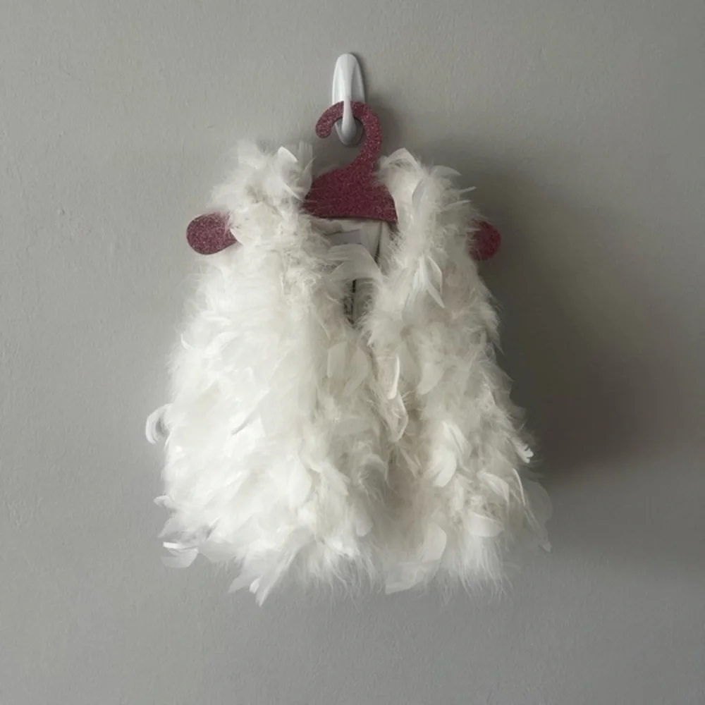 NWT AUTHENTIC ILOVEPLUM FARRAH FUR VEST 8Y